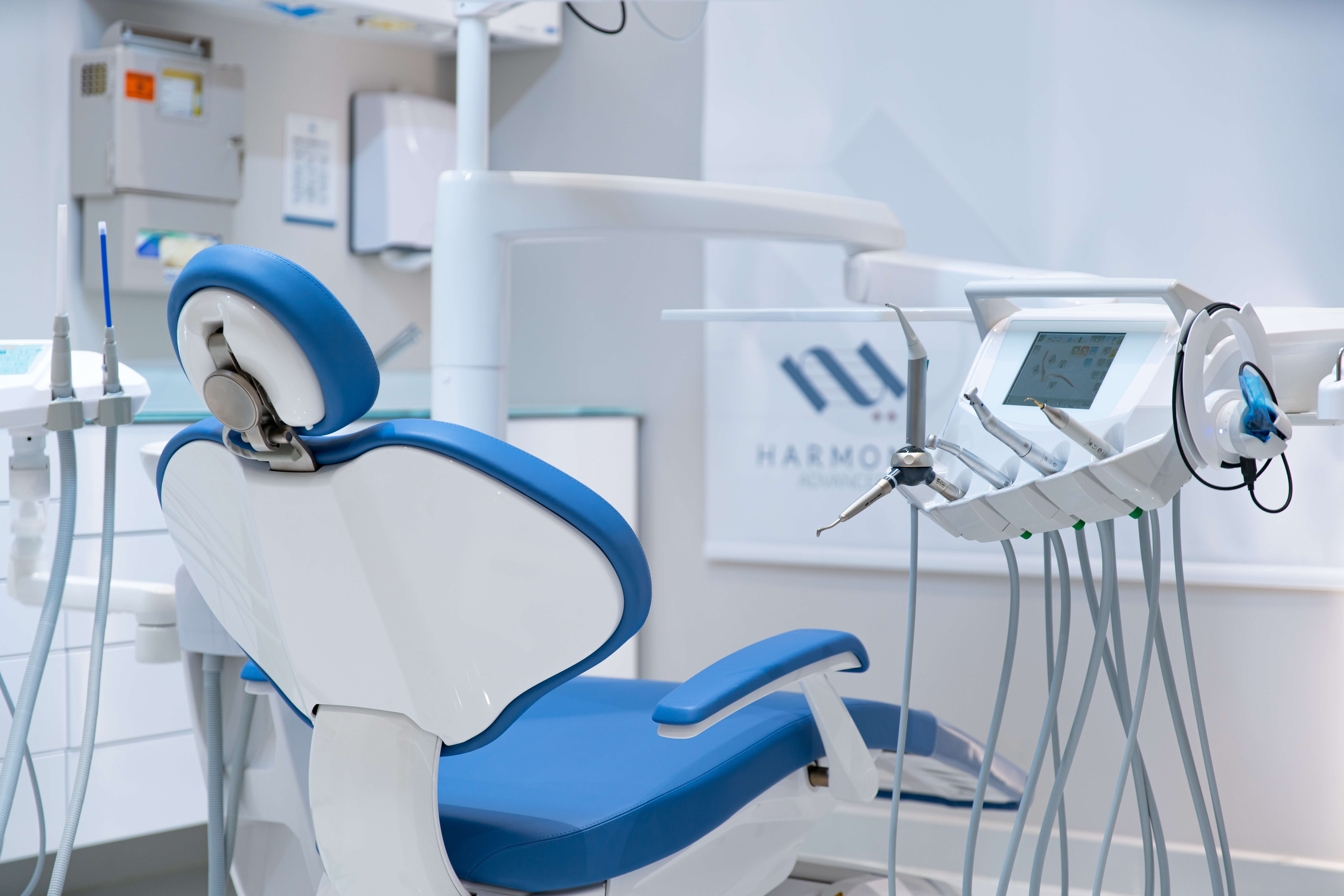 Dental expert teaching