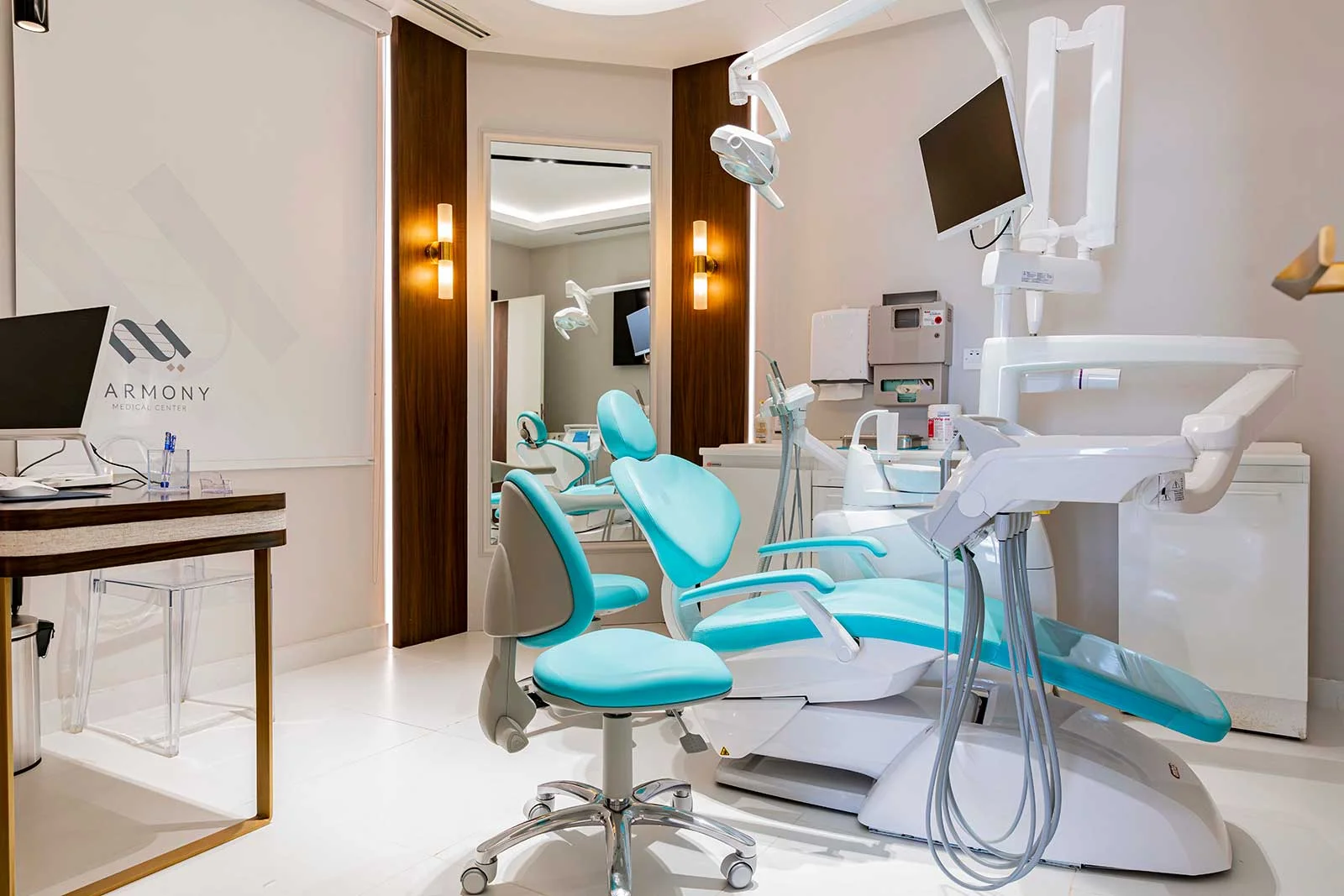 Premier dental clinic in jumeriah dubai